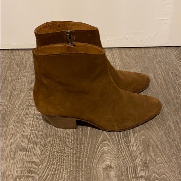 Isabella Marant suede ankle bootie - Picture 5 of 8